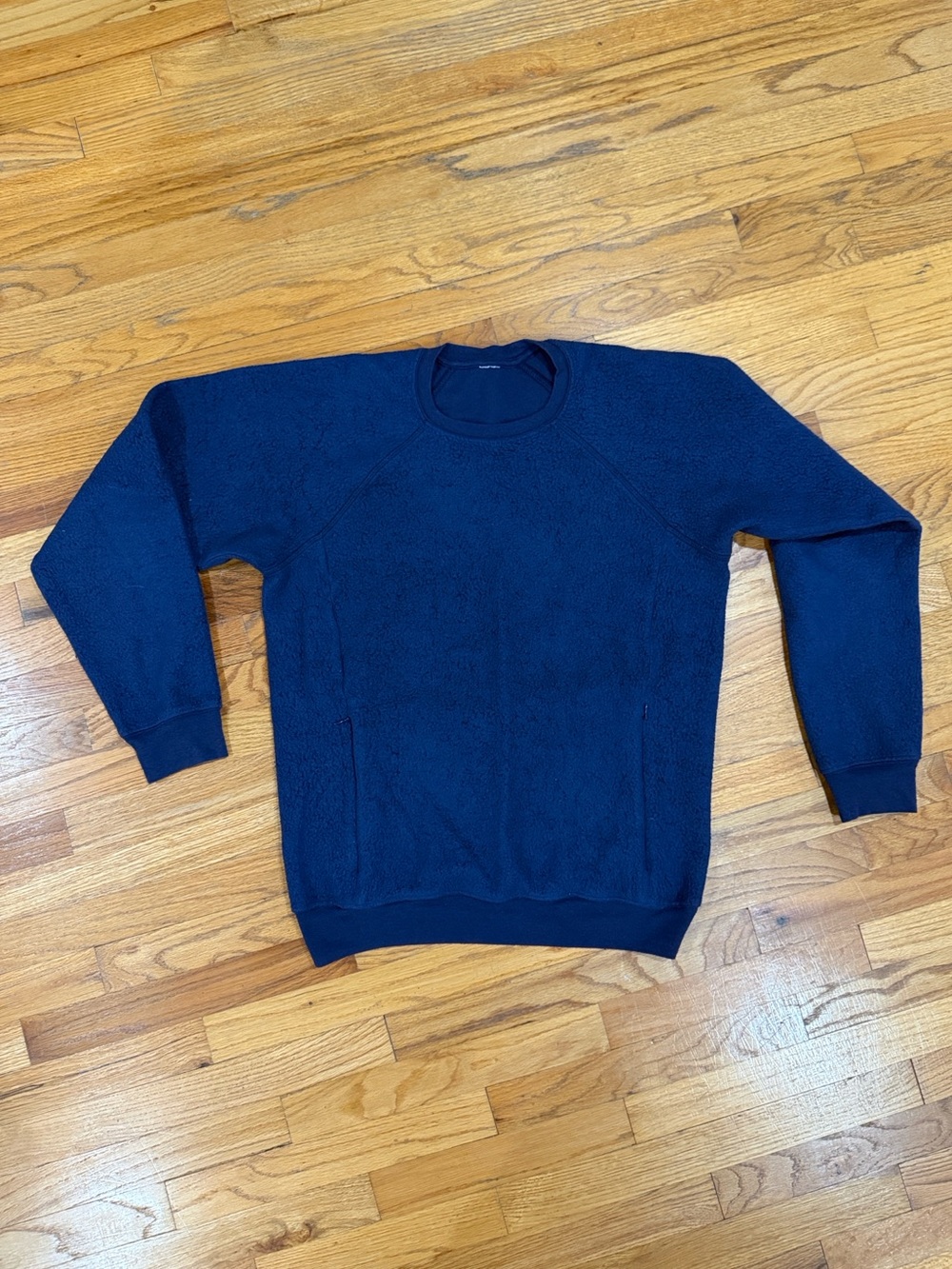 Alo Men's Textured Crewneck Sweatshirt Zip Pocket Navy S